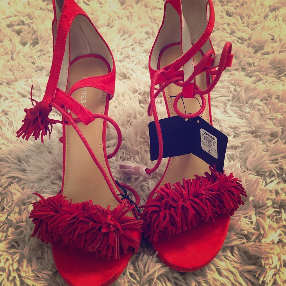 Fringe stiletto